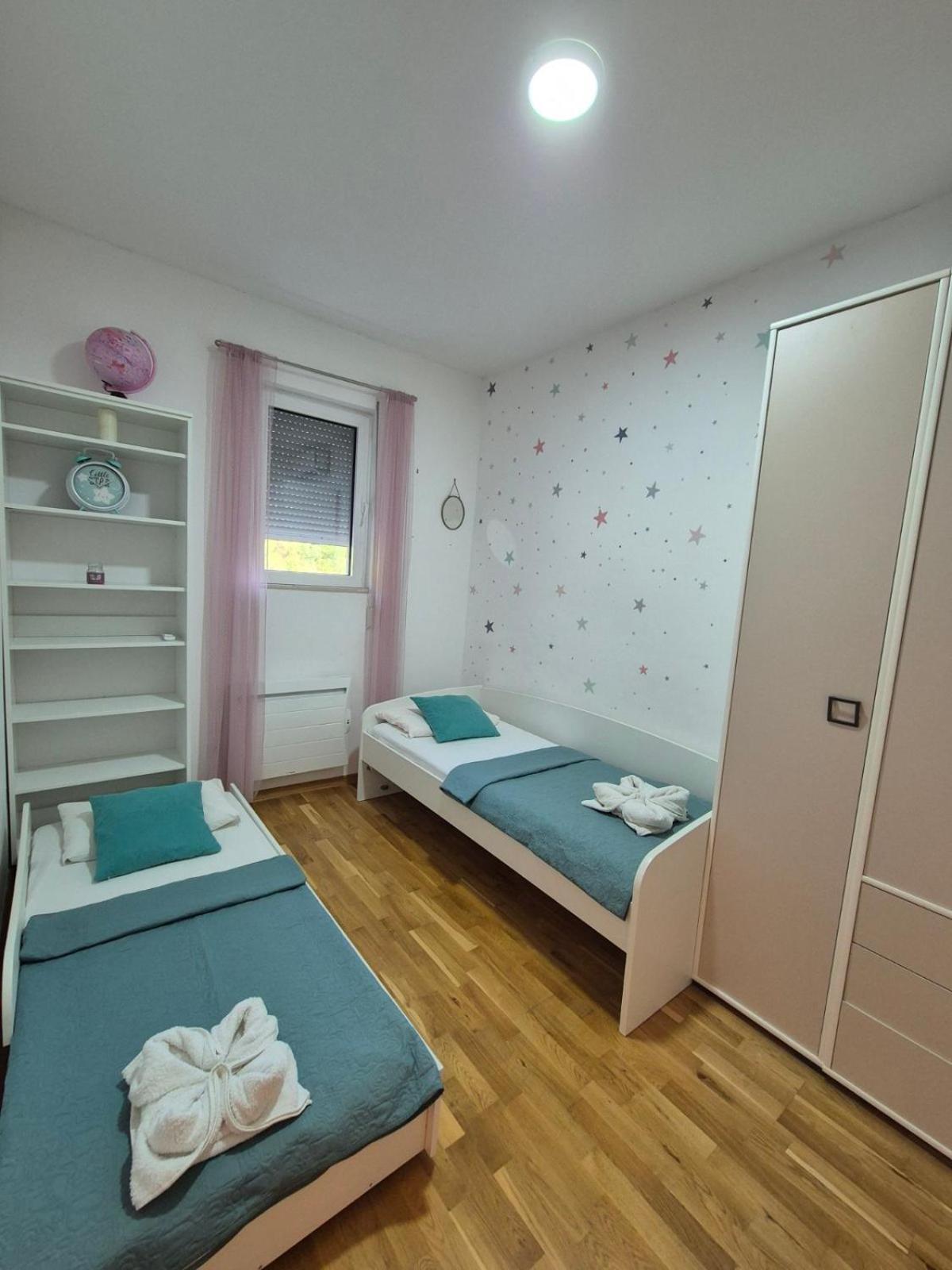 Villa Nikola Kentera Sveti Stefan Bagian luar foto